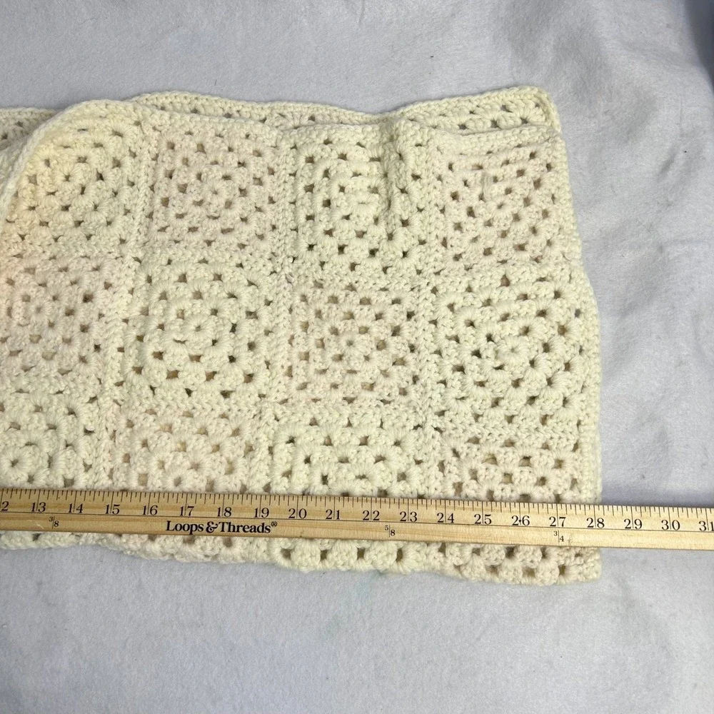 Vintage Cottagecore Handmade Crochet Granny‎ Square Table Topper 27x27 Cream